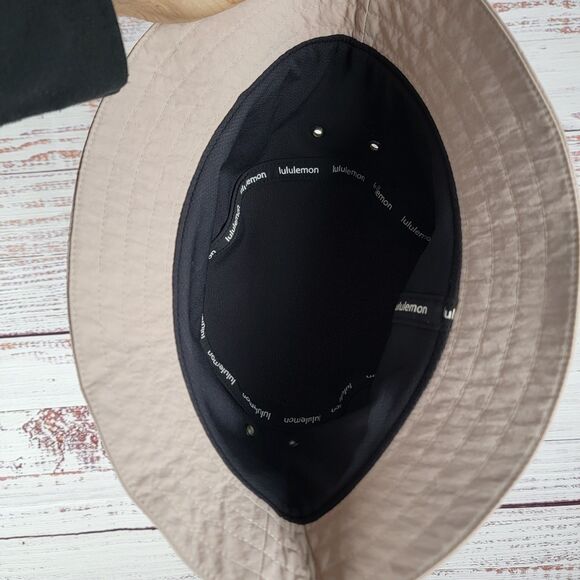 Lululemon Womens Beige Bucket Hat Rare One Size Sports Outdoor Casual EUC - Picture 6 of 12